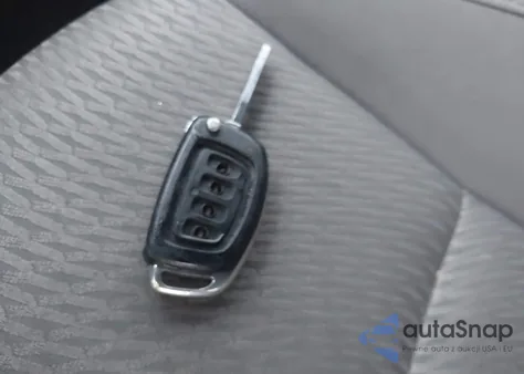 2016 Hyundai Santa Fe Se z USA, uszkodzony, nr VIN KM8SM4HF0GU134132